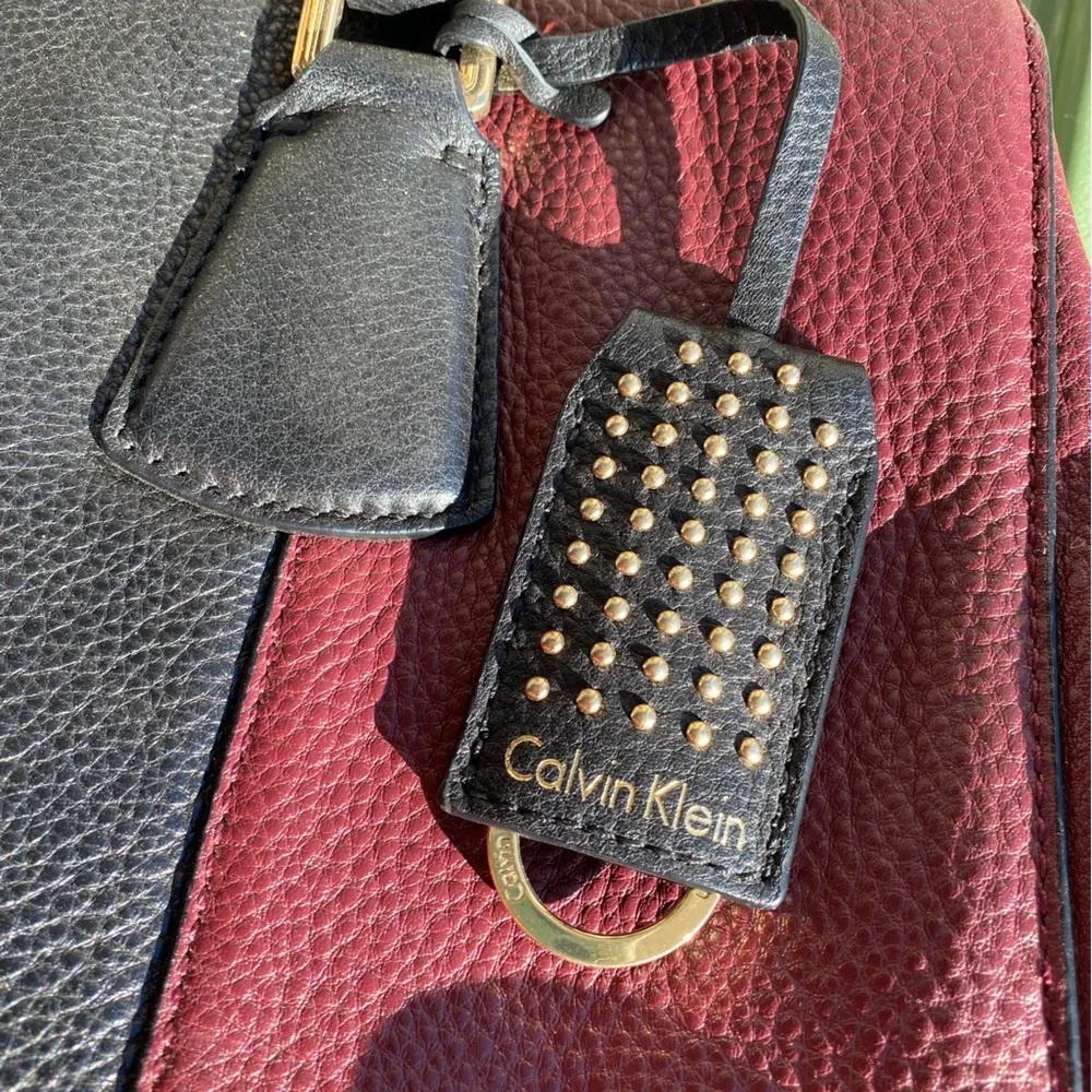 Calvin Klein Maroon/Black handbag - Picture 2 of 6